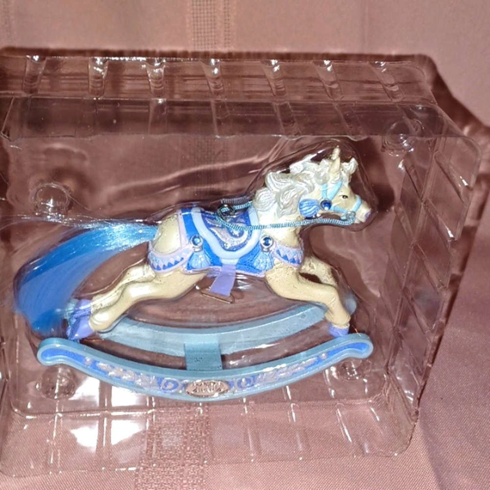Heirloom Collection Rocking Horse Fun and Full of Fun Kitty